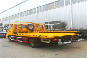 荥经附近拖车救援搭电