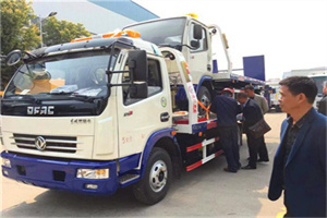 荥经汽车道路救援拖车价格